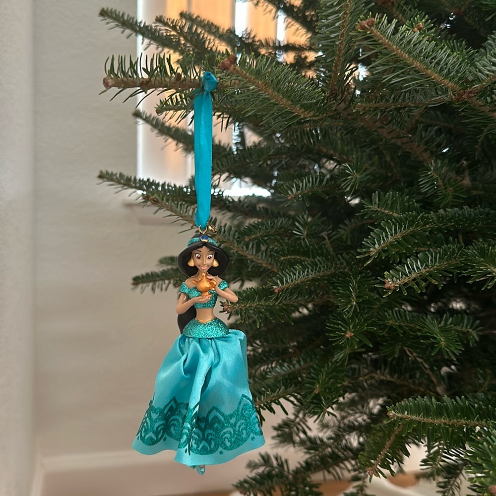 Disney Aladdin Jasmin Christmas ornament